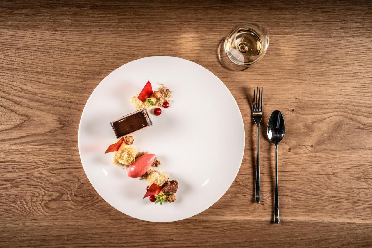 My Arbor - Dolomites Hotell Brixen Exteriör bild A dessert