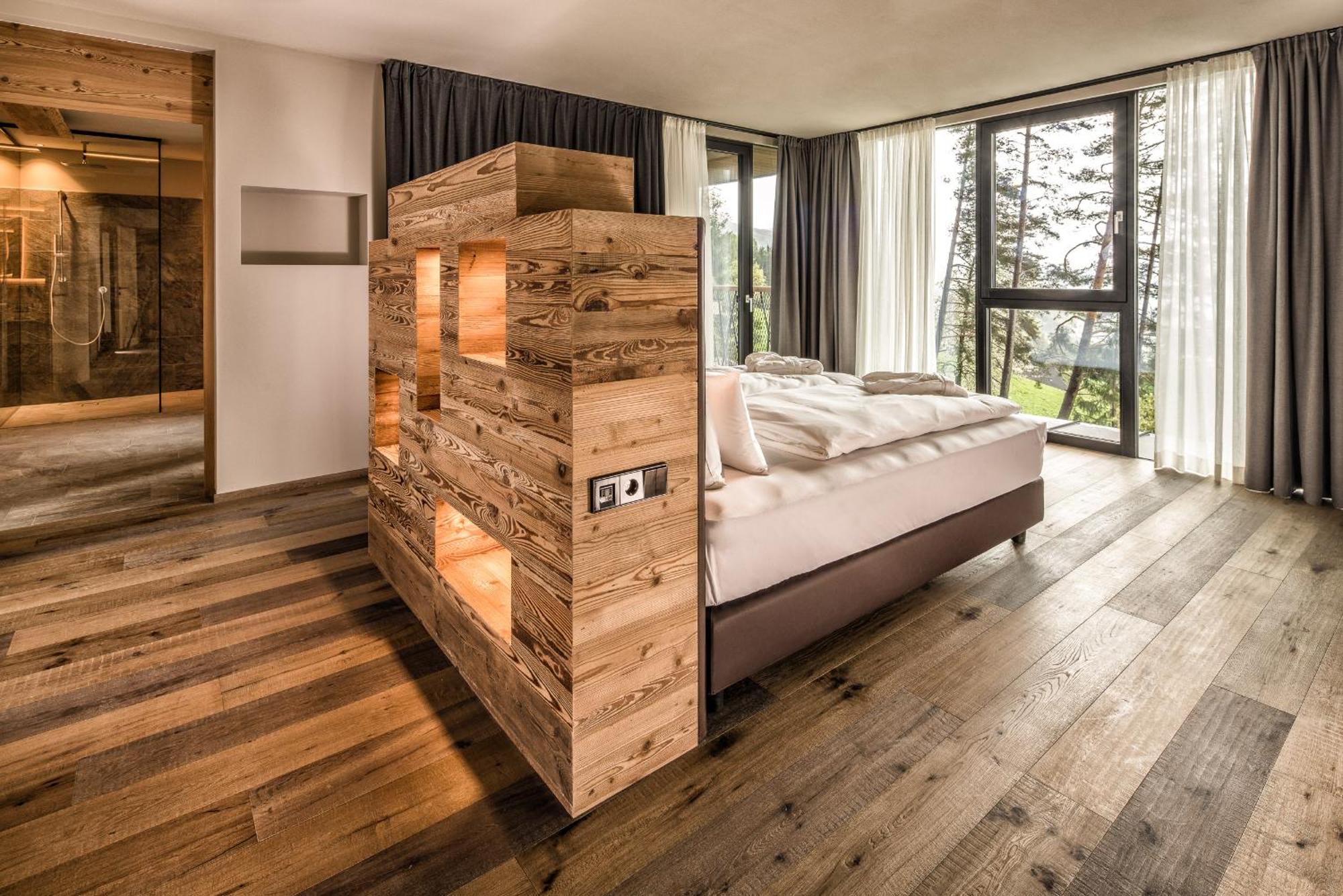 My Arbor - Dolomites Hotell Brixen Exteriör bild A room at the Hotel Axelmannstein