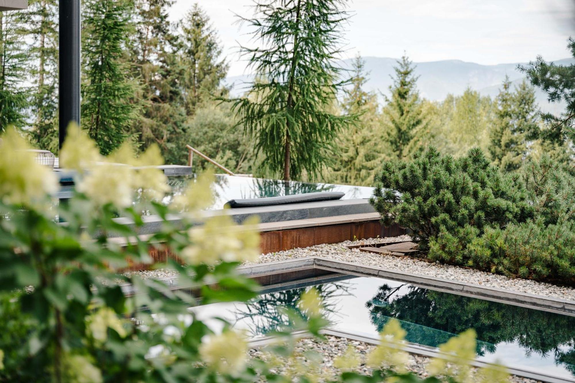 My Arbor - Dolomites Hotell Brixen Exteriör bild The rooftop garden