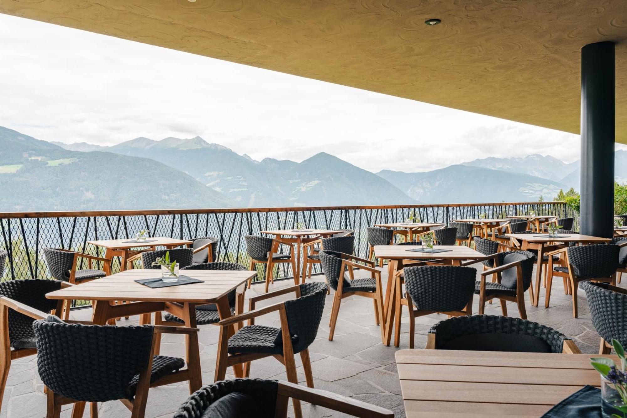 My Arbor - Dolomites Hotell Brixen Exteriör bild Restaurant
