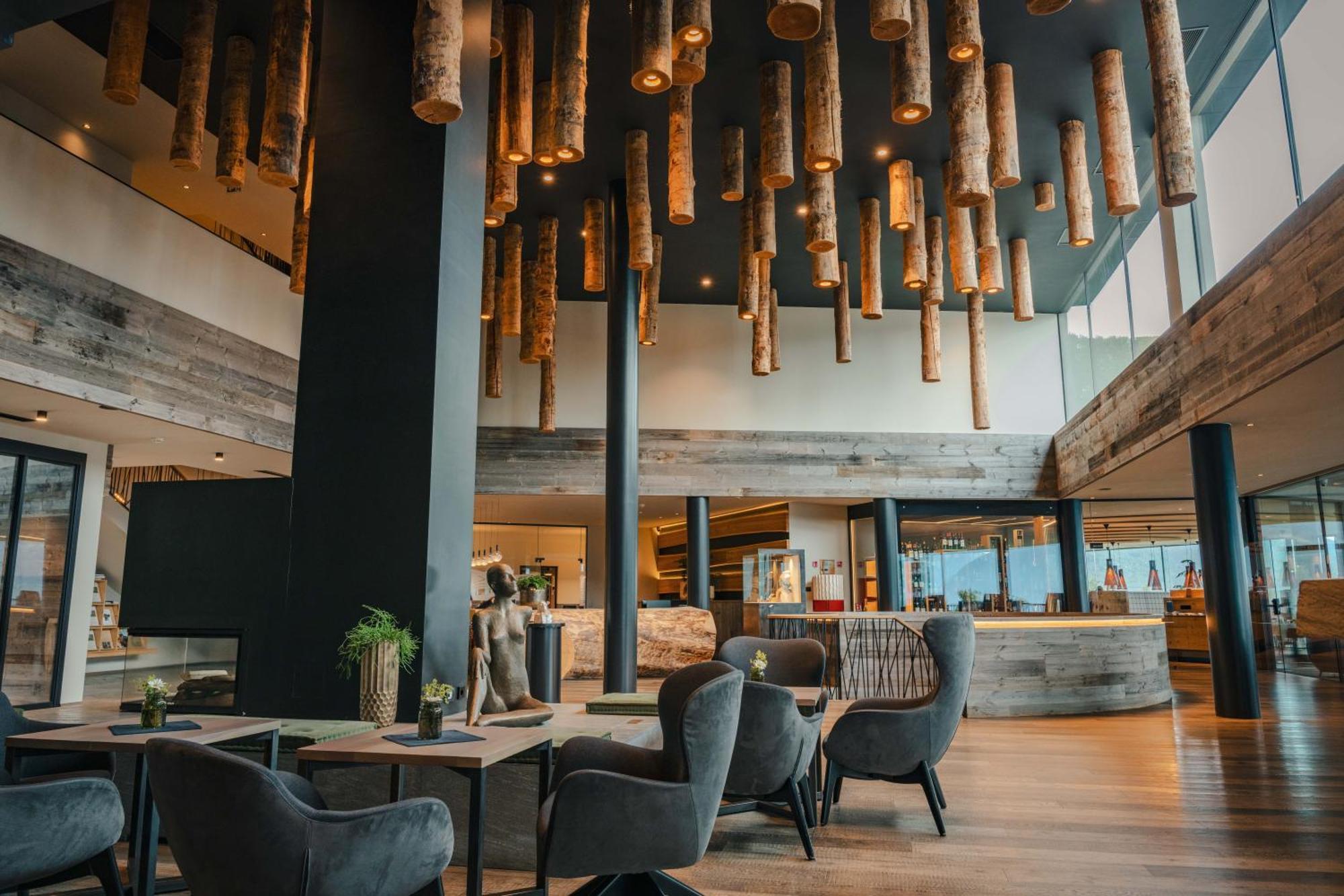 My Arbor - Dolomites Hotell Brixen Exteriör bild The interior of the restaurant