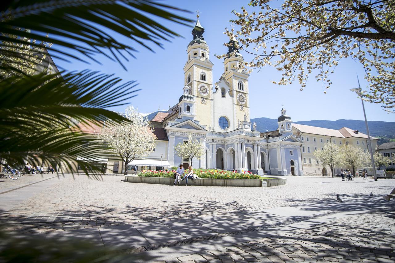 My Arbor - Dolomites Hotell Brixen Exteriör bild The Cathedral of the Assumption of the Virgin Mary