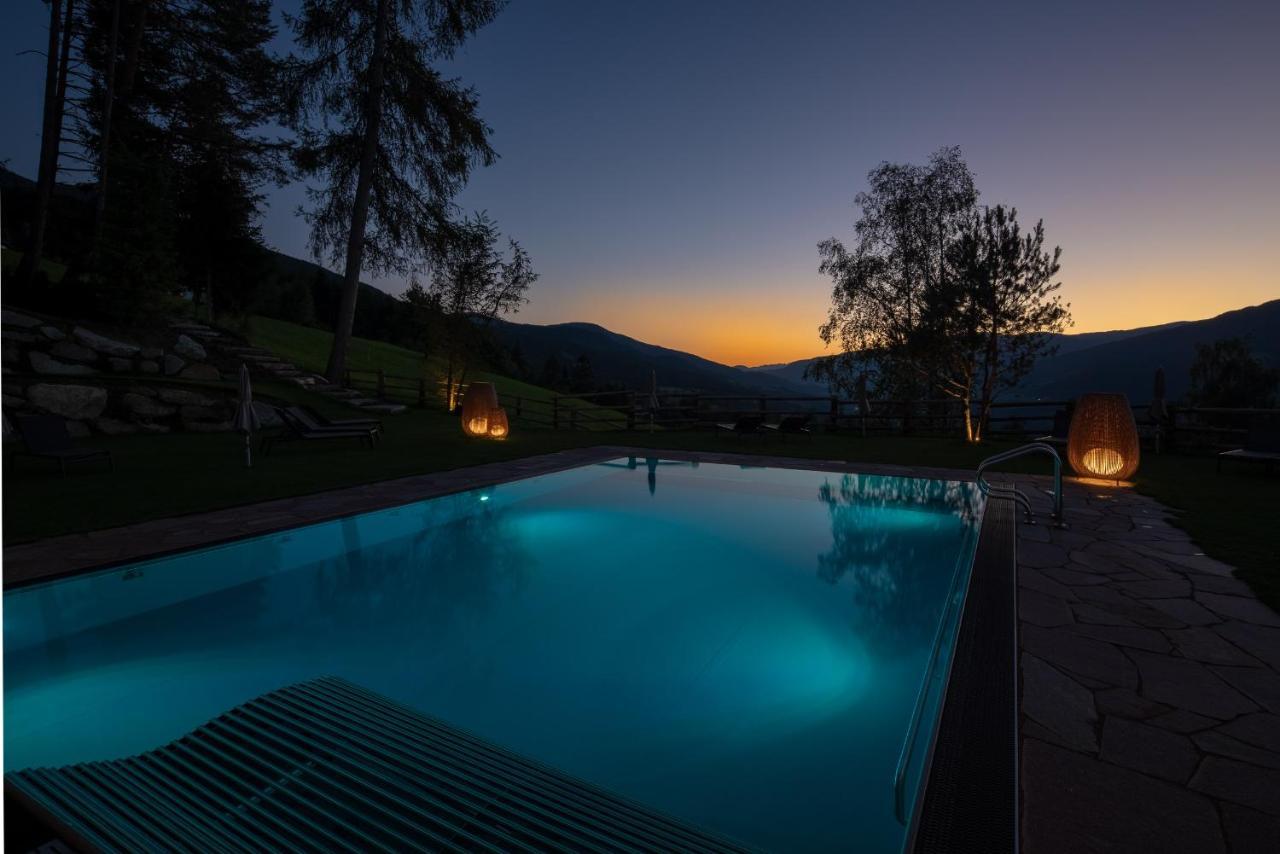 My Arbor - Dolomites Hotell Brixen Exteriör bild The swimming pool at the Hotel 7132